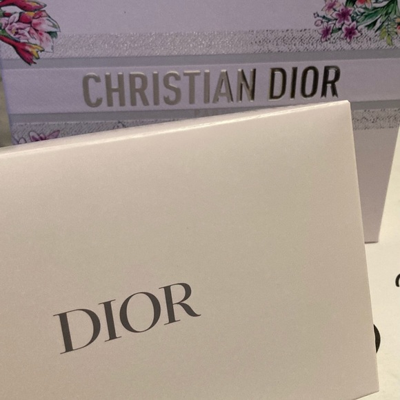 AUTHENTIC DIOR HALF MOON RED POUCH - Picture 5 of 5